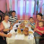 Sunday night the Norths enjoyed a home cooked meal with their host and her son, daughter-in-law, and grandchildren. Sunday night the Norths enjoyed a home cooked meal with their host and her son, daughter-in-law, and grandchildren.